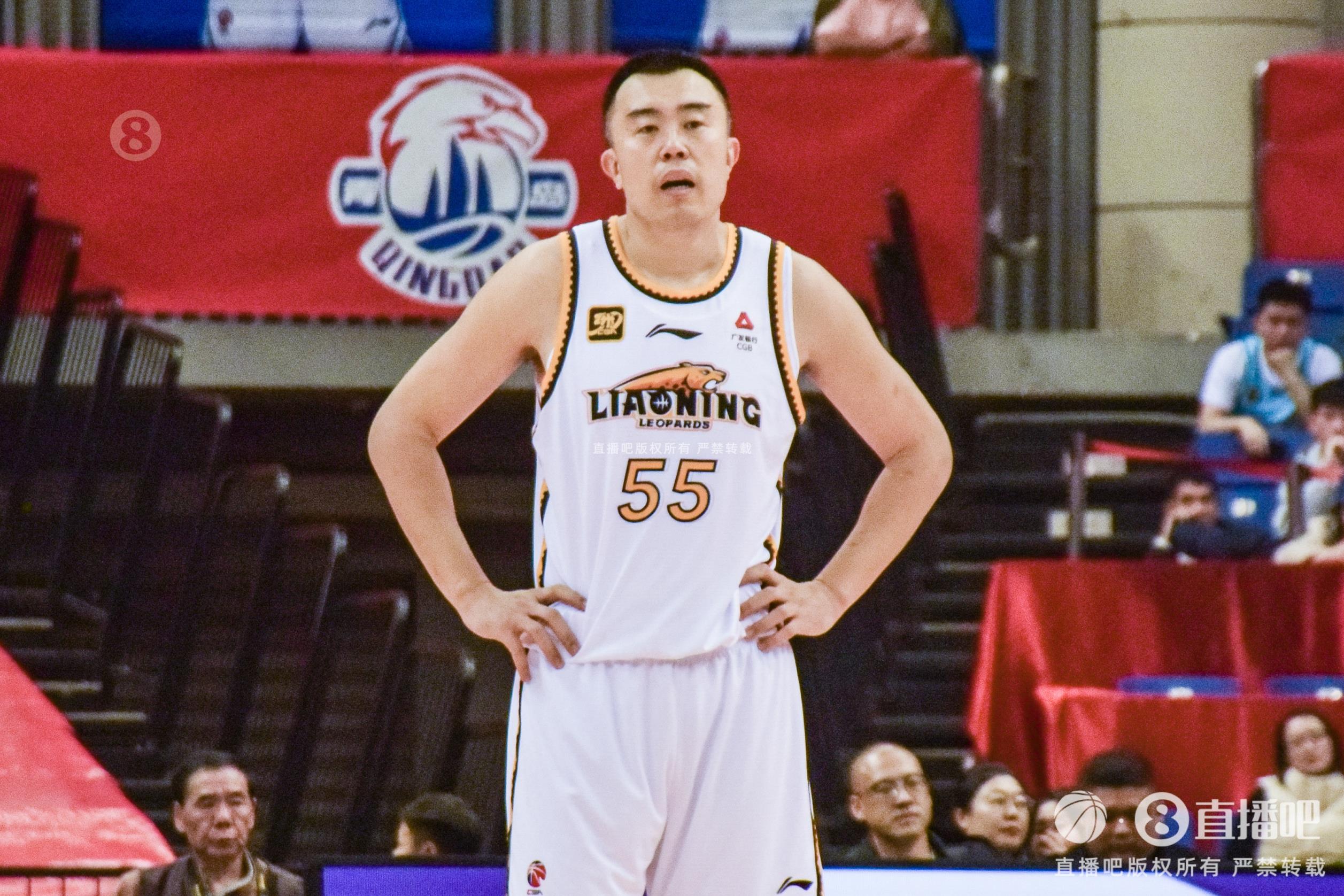 老將盡力了！韓德君7中4拿到14分12籃板3助攻